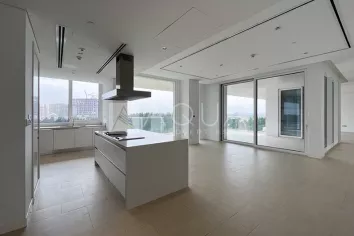 Bright and Luxurious | Best View | Spacious Unit
