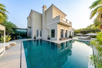  Stunning Villa | Golf Course View | Call to View