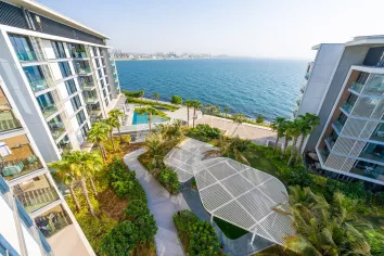 Phenomenal Sea View | Luxurious | Ready to Move In